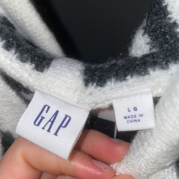 Gap Knit Sweater - Picture 5 of 9